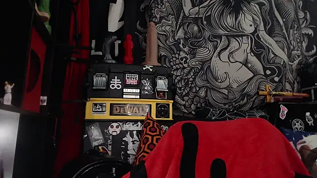 Silentmary online show from December 29, 8:15 pm
