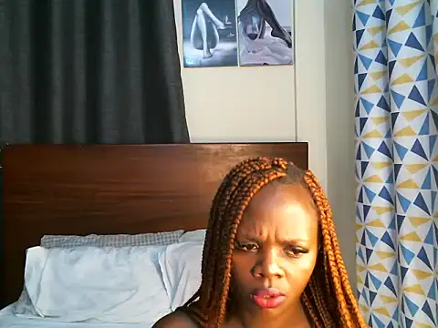Snapshot of pay_tience chatting on June 25, 2:11 am pay tience online show from June 25, 2:11 am