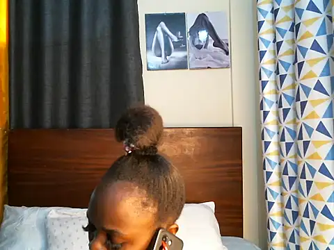 Snapshot of pay_tience chatting on June 26, 7:35 am pay tience online show from June 26, 7:35 am