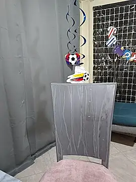 Snapshot of Sarita_Summer chatting on June 16, 7:27 pm Sarita Summer online show from June 16, 7:27 pm