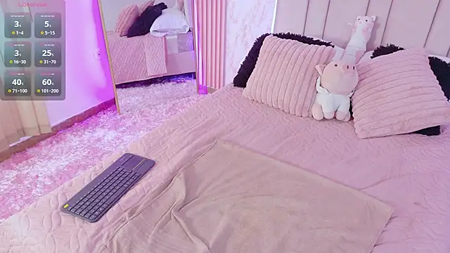 Hanaa rosse online show from December 18, 2:01 pm