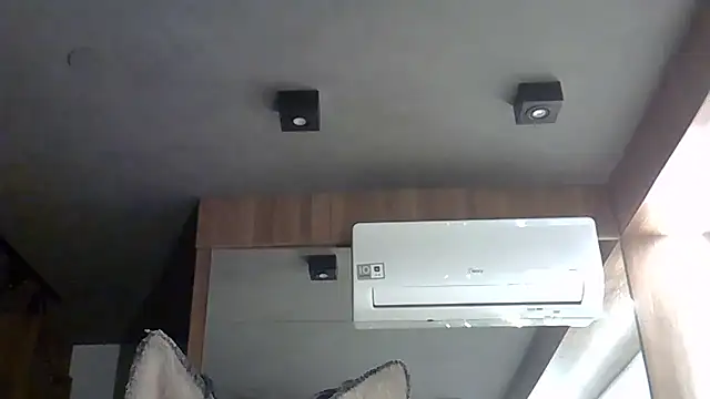 Skinny-Kitten online show from October 23, 6:02 am