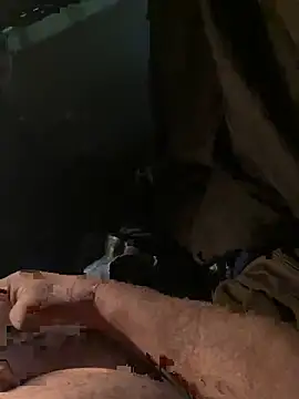 Snapshot of prekumstud chatting on January 19, 3:27 pm prekumstud online show from January 19, 3:27 pm