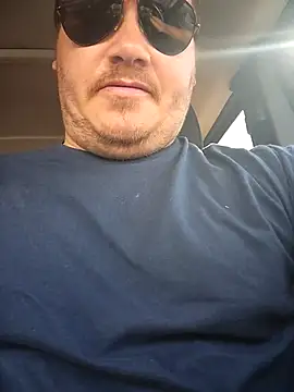 valhallacouple420 online show from November 18, 9:08 pm