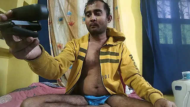 Snapshot of Cute_boy2000 chatting on January 10, 7:25 am Cute boy2000 online show from January 10, 7:25 am