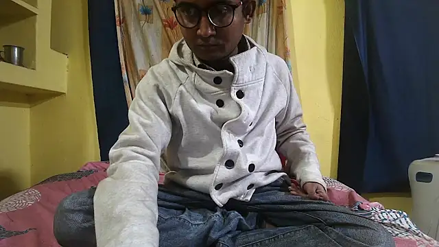 Snapshot of Cute_boy2000 chatting on January 14, 1:26 am Cute boy2000 online show from January 14, 1:26 am