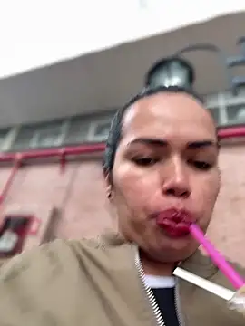 andra rose online show from March 17, 9:40 pm