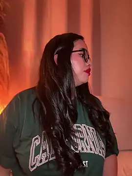 andra rose online show from April 15, 11:16 pm