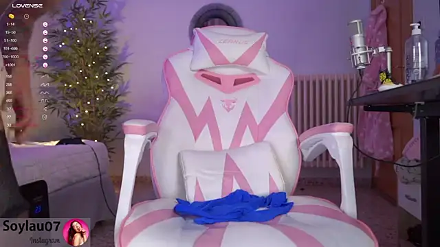 imjess01 online show from December 22, 6:28 am