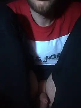 Adamvarga0318 online show from March 20, 10:51 pm