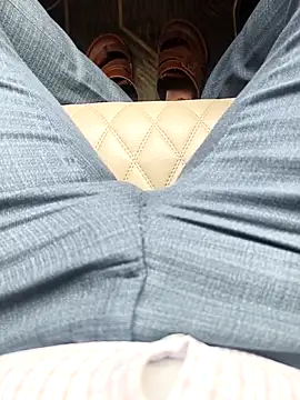 adicma123 online show from October 6, 5:05 am