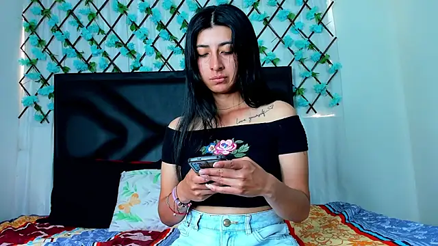 EmmaWilliamss online show from December 23, 3:23 pm