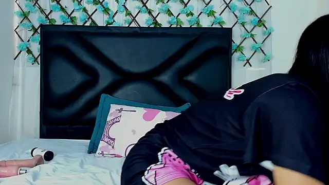 EmmaWilliamss online show from January 17, 3:11 pm