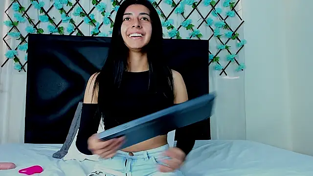 EmmaWilliamss online show from January 19, 4:04 pm