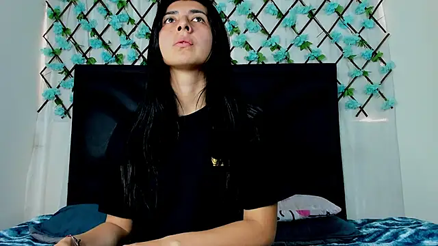 EmmaWilliamss online show from January 22, 2:46 pm