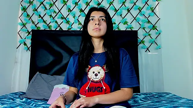 EmmaWilliamss online show from January 28, 2:53 pm