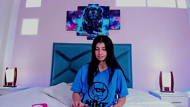 EmmaWilliamss online show from February 1, 4:44 pm