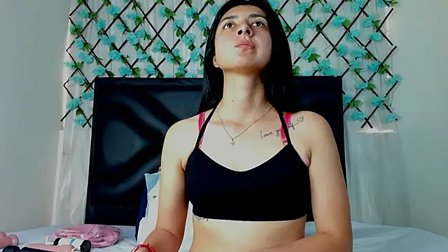 EmmaWilliamss online show from February 4, 4:18 pm