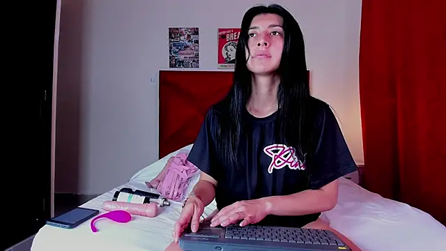 EmmaWilliamss online show from February 5, 5:09 pm