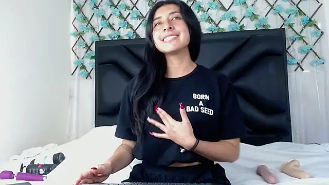 EmmaWilliamss online show from December 1, 3:28 pm