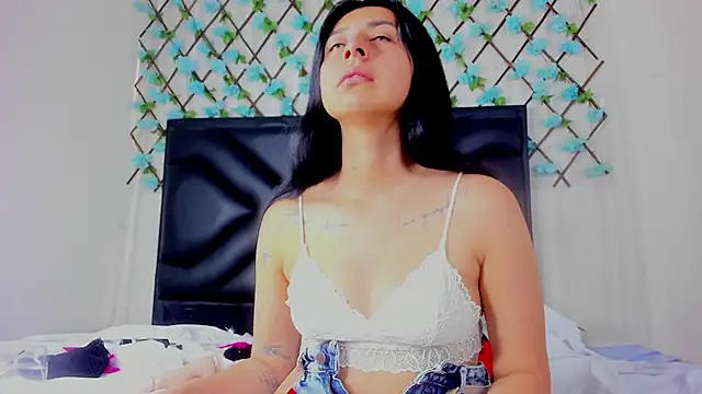 EmmaWilliamss online show from June 15, 11:56 am