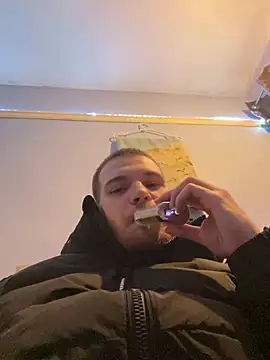 Z1uk online show from December 11, 5:59 pm