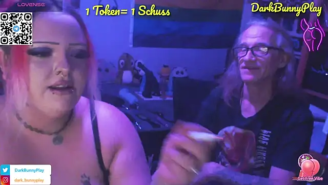 Snapshot of DarkBunnyPlay chatting on September 27, 6:57 pm DarkBunnyPlay online show from September 27, 6:57 pm