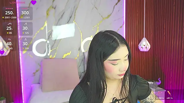 haylie  online show from January 15, 4:04 am