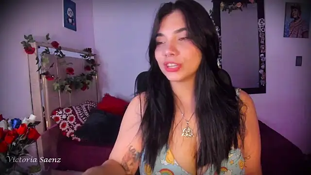 Snapshot of victoriaasaenz_ chatting on June 18, 12:55 am victoriaasaenz online show from June 18, 12:55 am