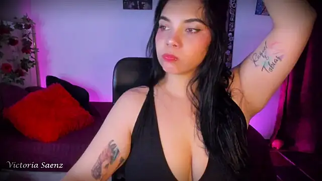 Snapshot of victoriaasaenz_ chatting on August 5, 12:46 am victoriaasaenz online show from August 5, 12:46 am