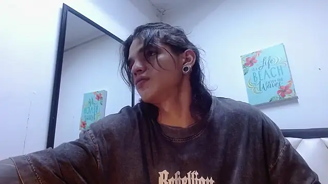 AlbertBernal69 online show from September 16, 3:40 am