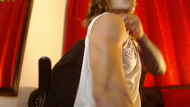 AlbertBernal69 online show from December 21, 2:30 am