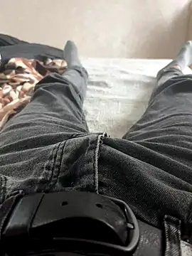 Snapshot of mihaixxx1 chatting on November 8, 11:10 am mihaixxx1 online show from November 8, 11:10 am