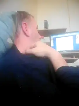 Snapshot of bestofyalcinturkey chatting on December 3, 9:44 am bestofyalcinturkey online show from December 3, 9:44 am