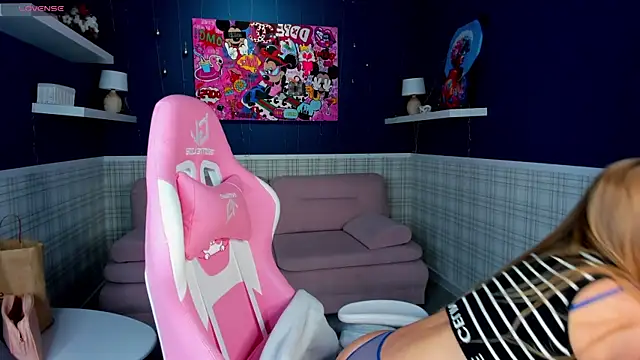 Barbie Lis online show from January 20, 11:43 pm