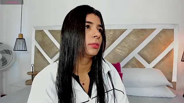 ZiaCalifa online show from April 14, 11:27 am