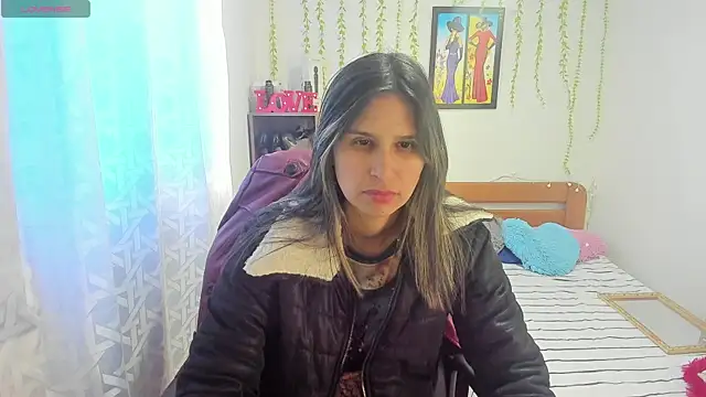 lauren ashlee online show from October 27, 2:43 pm