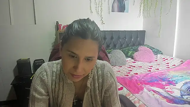 lauren ashlee online show from January 7, 5:04 pm