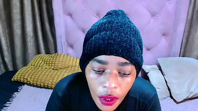 Snapshot of AFRICANGODDESSXXX chatting on May 1, 11:31 pm AFRICANGODDESSXXX online show from May 1, 11:31 pm