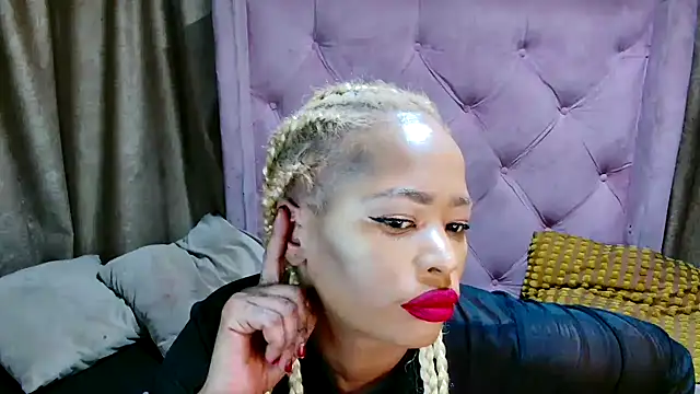 Snapshot of AFRICANGODDESSXXX chatting on May 27, 8:50 pm AFRICANGODDESSXXX online show from May 27, 8:50 pm