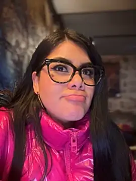 Snapshot of Insane_Issa chatting on December 6, 12:56 am Insane Issa online show from December 6, 12:56 am