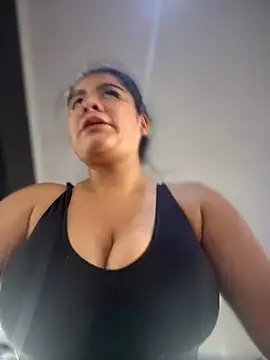 Snapshot of Insane_Issa chatting on January 20, 2:57 pm Insane Issa online show from January 20, 2:57 pm