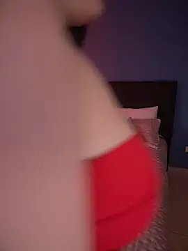 Snapshot of Insane_Issa chatting on February 14, 10:58 pm Insane Issa online show from February 14, 10:58 pm