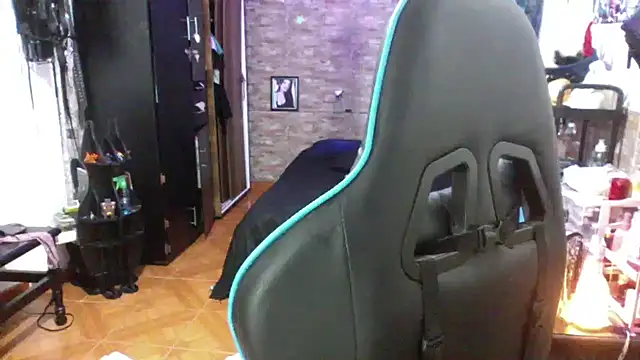 AngelaQueen  online show from December 4, 4:16 pm