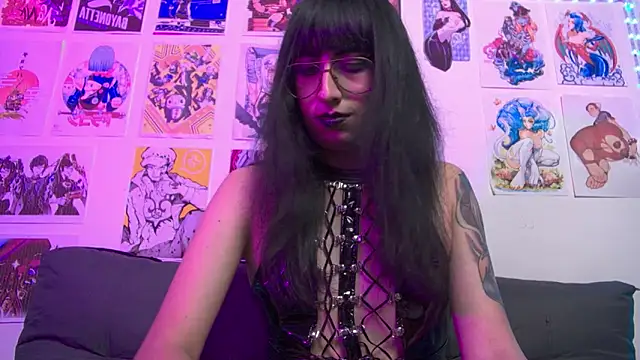 Snapshot of snowblack_ chatting on January 9, 10:20 pm snowblack online show from January 9, 10:20 pm
