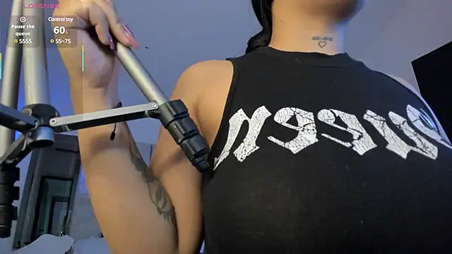 LunaBaker-1 online show from February 11, 9:03 pm