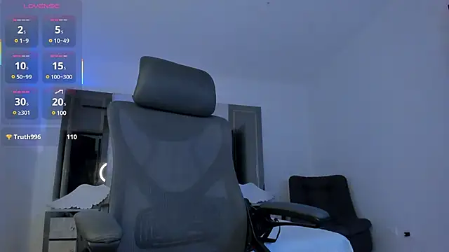 LunaBaker-1 online show from February 12, 3:07 am