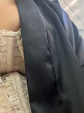 LunaBaker-1 online show from December 1, 8:03 pm