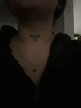 Snapshot of LunaBaker-1 chatting on January 31, 10:30 pm LunaBaker-1 online show from January 31, 10:30 pm