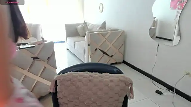 Snapshot of LunaBaker-1 chatting on February 15, 9:00 pm LunaBaker-1 online show from February 15, 9:00 pm